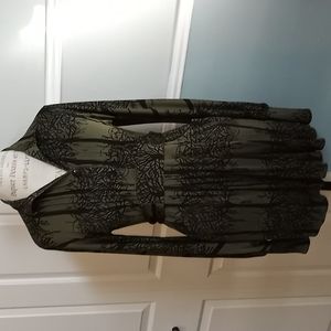 Adorable work dress. Comfortable  size  M